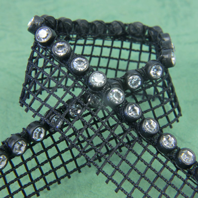 Plastic Rhinestone Banding 1 Row with Net One Edge PP26 CRYSTAL-BLACK