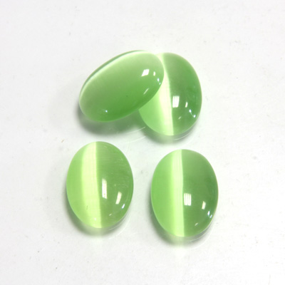 Fiber-Optic Cabochon - Oval 14x10MM CAT'S EYE LT GREEN