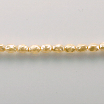 Czech Glass Pearl Bead - Freshwater Oval 6x4MM CREME 70414