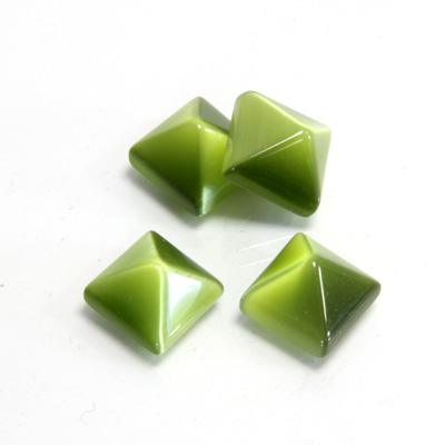 Fiber-Optic Cabochon - Pyramid Top 10x10MM CAT'S EYE OLIVE