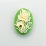 Plastic Cameo - Flower, Rose Oval 25x18MM IVORY ON GREEN