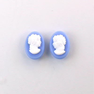 Glass Cameo Woman's Head - Oval 14x10MM WHITE ON BLUE