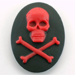 Plastic Cameo - Skull & Crossbones Oval 40x30MM RED ON BLACK