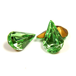 Swarovski Crystal Foiled Point Back Tin Table Cut (TTC) Fancy Stone - Pear 13x7.8MM PERIDOT