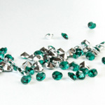 Plastic Point Back Foiled Chaton - Round 2.5MM EMERALD