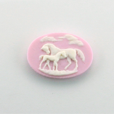 Plastic Cameo - Horses Oval 25x18MM WHITE ON LILAC