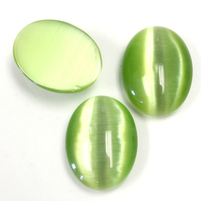 Fiber-Optic Cabochon - Oval 20x15MM CAT'S EYE LT GREEN