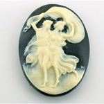 Plastic Cameo - Dance Couple Oval 40x30MM IVORY ON BLACK