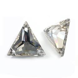 Asfour Crystal Flat Back Sew-On Stone - Triangle 18MM LIGHT SILK