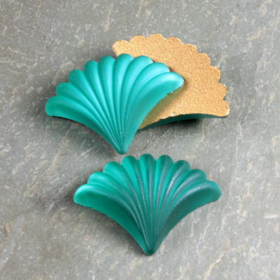 Glass Cabochon - Fan/Shell Shape 25x19MM MATTE EMERALD Foiled