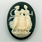 Plastic Cameo - Women At Well Oval 40x30MM IVORY ON BLACK