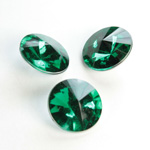 Plastic Point Back Foiled Rivoli 14MM EMERALD