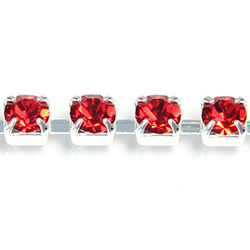 Preciosa Crystal Rhinestone Cup Chain - SS18 LT SIAM RUBY-SILVER