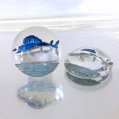 Glass Crystal Painting with Carved Intaglio Jumping Fish Round 18MM NATURAL on CRYSTAL