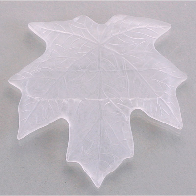 Plastic Leaf with Hole - 43MM MATTE CRYSTAL