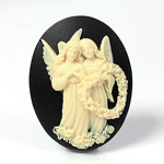 Plastic Cameo - Angels with Wreath Oval 40x30MM IVORY ON BLACK