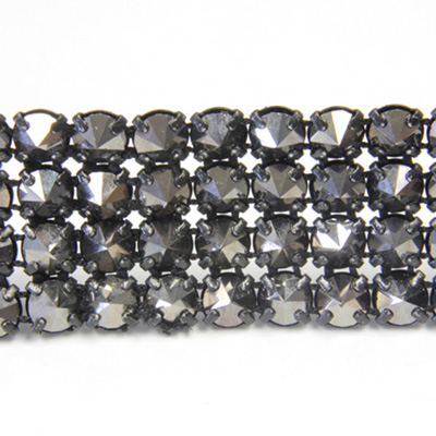 Preciosa Metal Spike Banding 4 Row - Round 19SS SILVER FLARE/BLACK