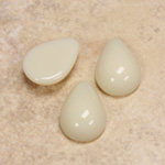 Glass Medium Dome Cabochon - Pear 18x13MM IVORY