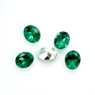 Plastic Point Back Foiled Stone - Oval 10x8MM EMERALD