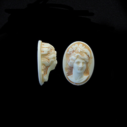 German Plastic Cameo - Raised Woman's head Oval 25x18MM IVORY ANTIQUE