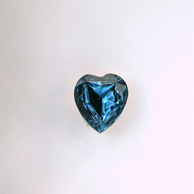 Glass Point Back Foiled Tin Table Cut (TTC) Stone - Heart 09x8MM MONTANA