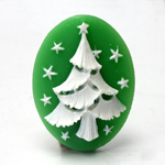 Plastic Cameo - Christmas Tree Oval 40x30MM WHITE ON GREEN