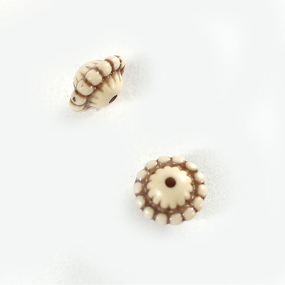 Plastic Engraved Bead - Round 8MM ANTIQUE IVORY