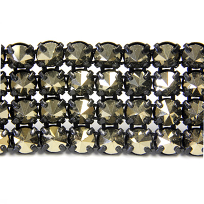 Preciosa Metal Spike Banding 4 Row - Round 19SS STARLITE GOLD/BLACK