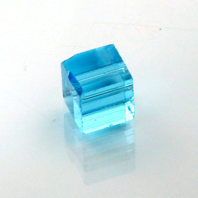 Chinese Cut Crystal Bead 18 Facet - Cube 08x8MM AQUA