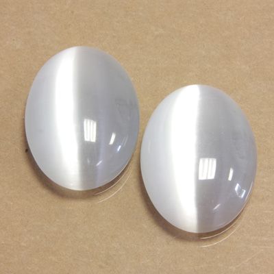 Fiber-Optic Cabochon - Oval 25x18MM CAT'S EYE WHITE