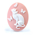 Plastic Cameo - Cat with Butterfly Oval 40x30MM WHITE ON PINK