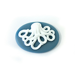 Plastic Cameo - Octopus Oval 25x18MM WHITE ON ROYAL BLUE