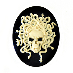 Plastic Cameo - Skull Medusa Skull Oval 40x30MM IVORY ON BLACK