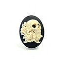 Plastic Cameo - Day of the Dead, Skull with Roses Oval 25x18MM IVORY ON BLACK