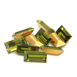 Preciosa Crystal Point Back Fancy Stone - Baguette 04x2MM OLIVINE