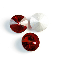 Cut Crystal Point Back Rivoli SS47 (10.5-10.9MM) GARNET