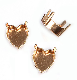 Brass Prong Setting - Closed Back - Heart - 11x10mm - RAW BRASS