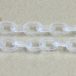 Plastic Chain Smooth Oval Link 18x13MM MATTED CRYSTAL