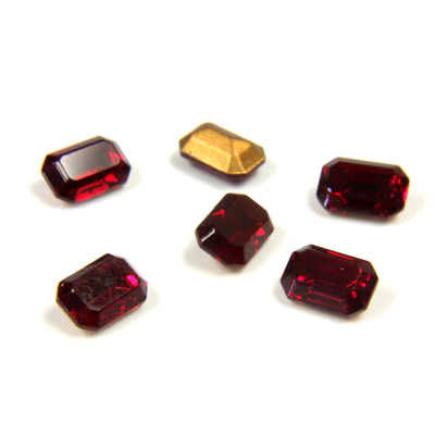 Swarovski Crystal Foiled Point Back Tin Table Cut (TTC) Fancy Stone - Cushion Octagon 06x4MM SIAM RUBY