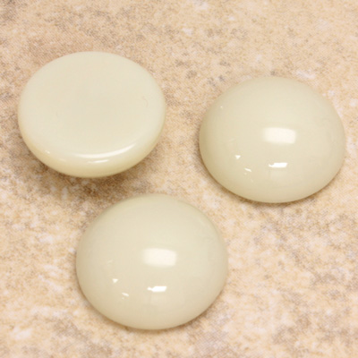 Glass Medium Dome Cabochon - Round 18MM IVORY