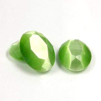 Fiber-Optic Flat Back Stone with Faceted Top and Table - Oval 18x13MM CAT'S EYE LT GREEN