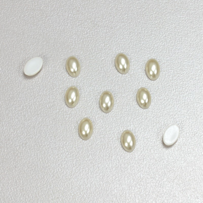 Plastic Medium Dome Pearl Cabochon - Oval 06x4MM CREME