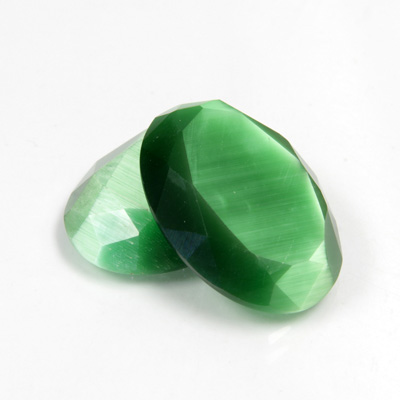 Fiber-Optic Flat Back Stone with Faceted Top and Table - Oval 25x18MM CAT'S EYE GREEN