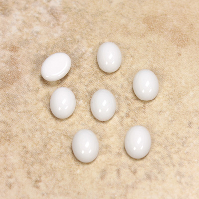 Glass Medium Dome Opaque Cabochon - Oval 08x6MM CHALKWHITE