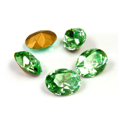 Swarovski Crystal Foiled Point Back Tin Table Cut (TTC) Fancy Stone - Oval 08x6MM PERIDOT