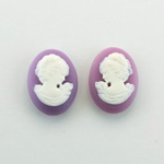 Plastic Cameo - Woman with Drop Earring Oval 18x13MM WHITE ON PURPLE