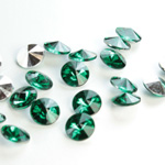 Plastic Point Back Foiled Rivoli 08MM EMERALD