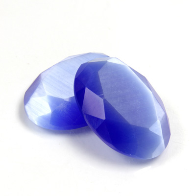 Fiber-Optic Flat Back Stone with Faceted Top and Table - Oval 25x18MM CAT'S EYE LT BLUE