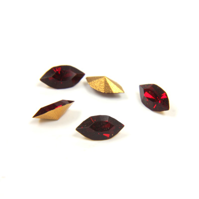 Preciosa Crystal Point Back Fancy Stone - Navette 06x3MM SIAM RUBY