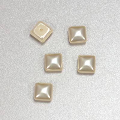 Glass Medium Dome Cabochon Pearl Dipped - Square 08x8MM CREME